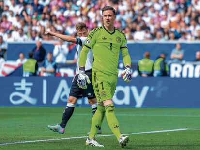 Der deutsche Nationaltorhüter Marc-Andre Ter Stegen wird aufgrund einer Rücken-OP wieder monatelang ausfallen.