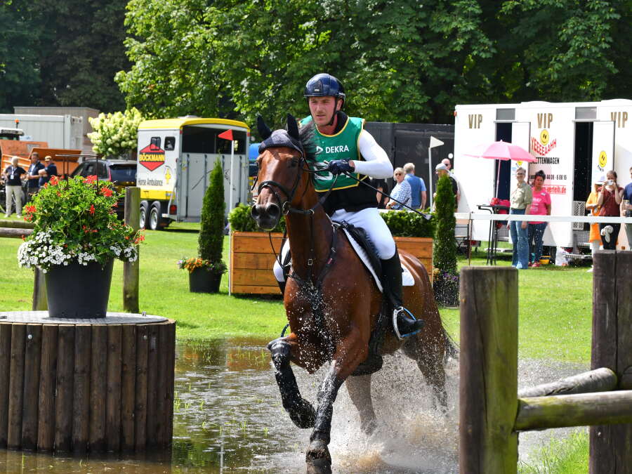 Oldenburger Landesturnier: Maj-Jonna Ziebell gewinnt Vielseitigkeit vor ...