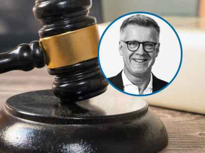 Sebastian Bührmann, Richter am Landgericht Oldenburg, hält einen Vortrag über Sinn und Zweck von Strafe.