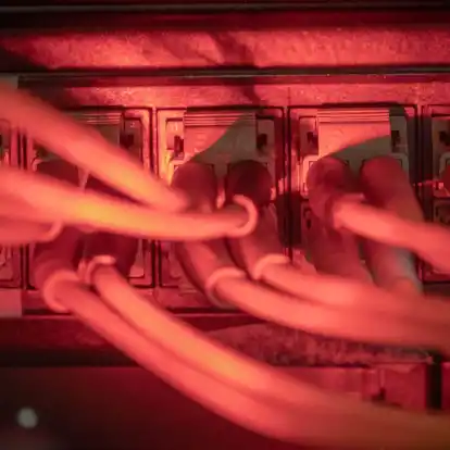 Proukrainische Hacker reklamieren für sich, die IT-System der größten russischen Fluggesellschaft Aeroflot durch einen Angriff lahmgelegt zu haben. (Symbolbild)