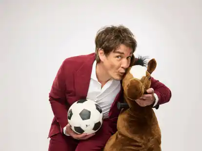 Matze Knop kommt mit seinem neuen Comedy-Programm „Spitzenreiter“ nach Wiesmoor.