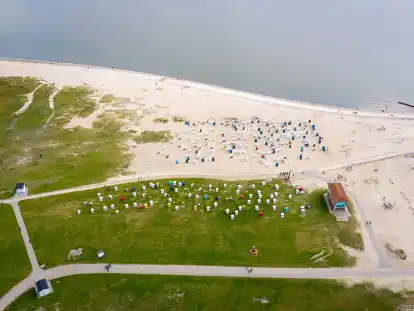 Blick auf den Strand von Schillig: Hier soll es vor einer Woche zu einem Raubüberfall gekommen sein. Hinweise gibt es trotz Zeugenaufruf der Polizei bis heute allerdings nicht.