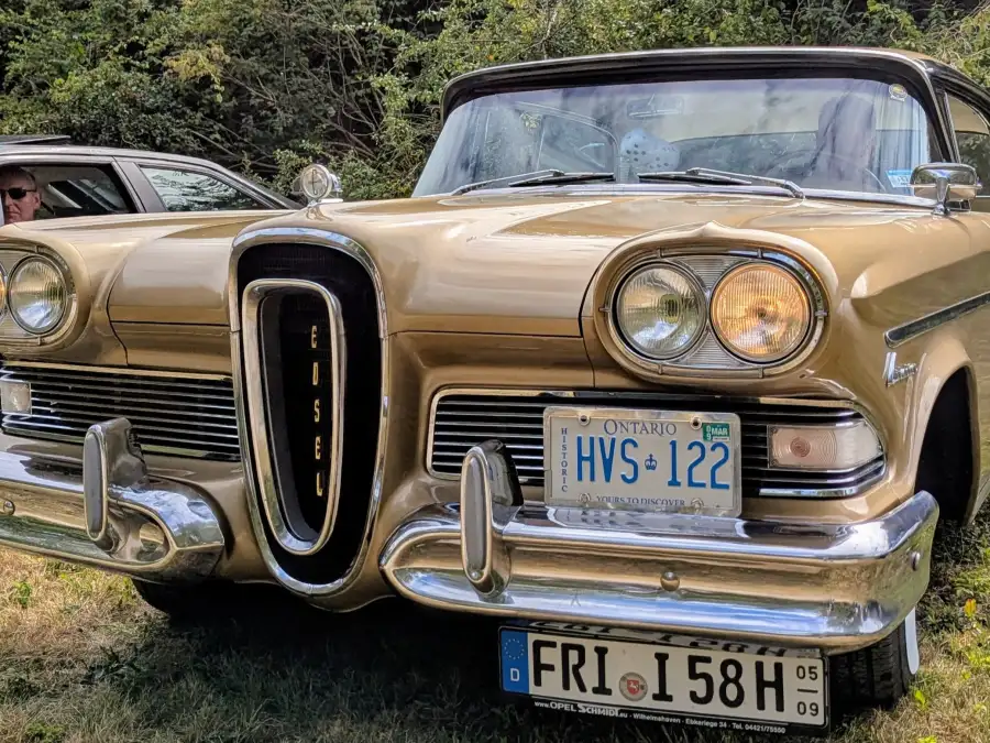 Rarität am Wasserskilift: Ford Edsel zieht Blicke beim Oldtimertreffen in ...