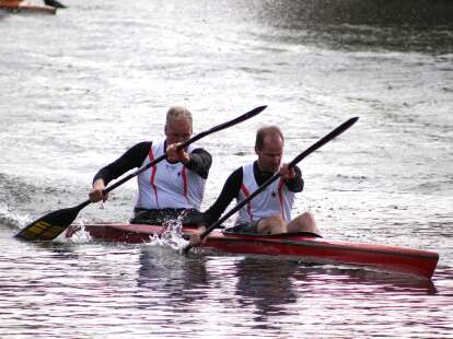 REGATTA IN VERDEN: Altfunnixsieler ziehen auch auf der Aller 44-mal Edelmetall an Land