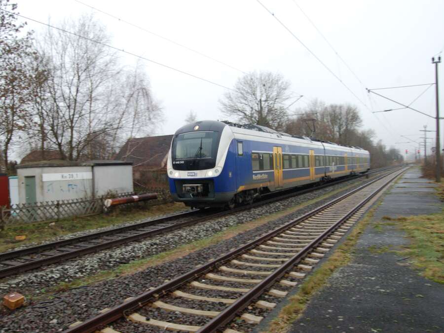 Arbeiten zwischen Rodenkirchen und Kleinensiel: Bahnstrecke und K 193 ...