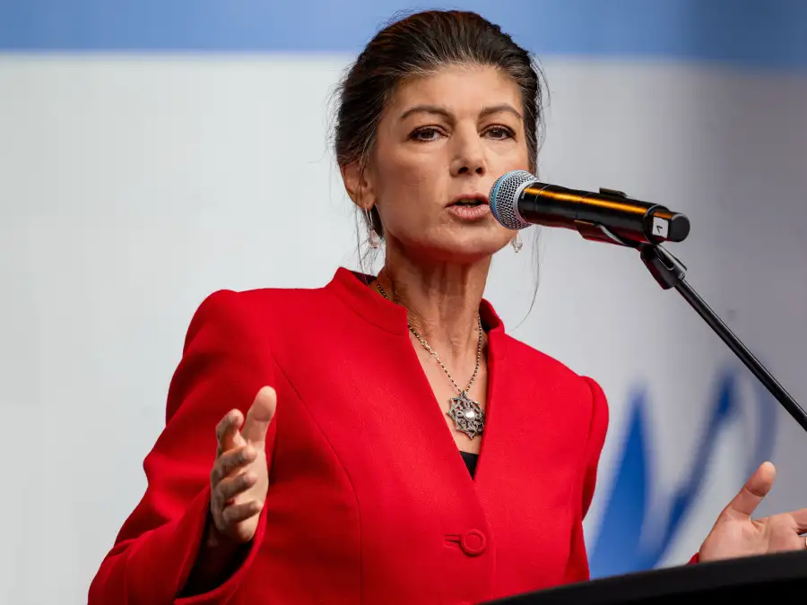 Sahra Wagenknecht gibt BSW-Vorsitz in Berlin ab - Oldenburgerin übernimmt