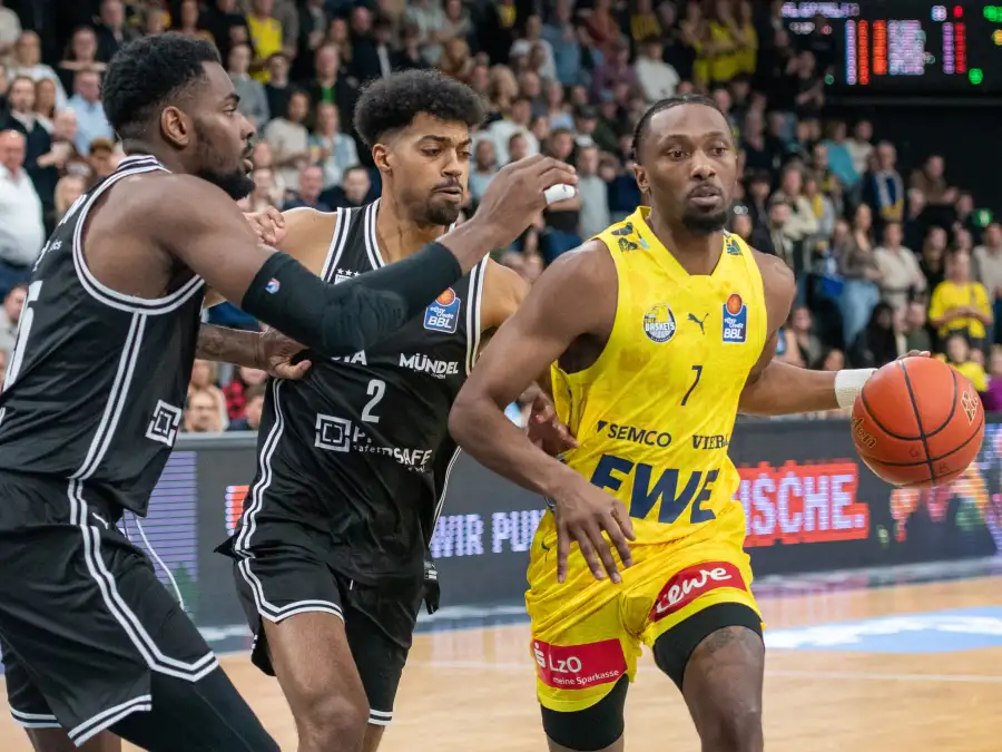 Bamberg deepens crisis: Baskets Oldenburg lose decisively against Upper ...