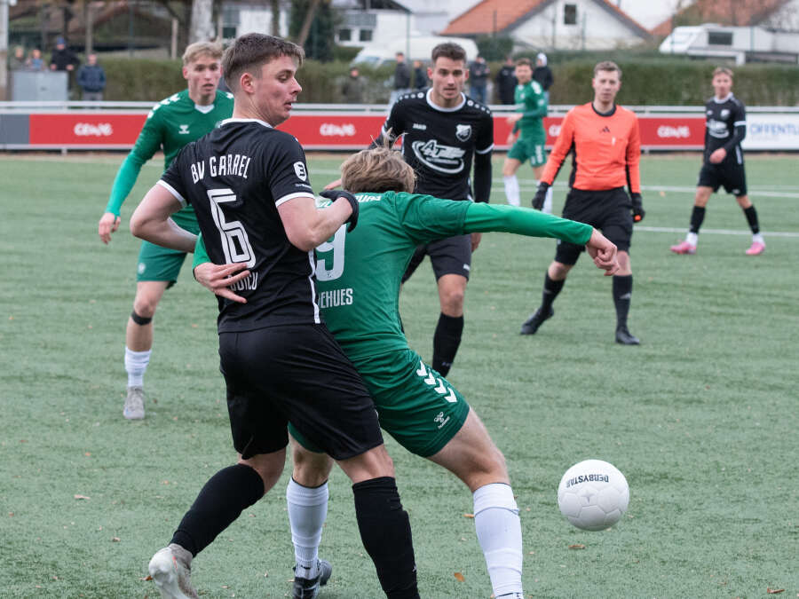 Fußball-Landesliga: VfL Oldenburg siegt gegen BV Garrel dank Tade ...