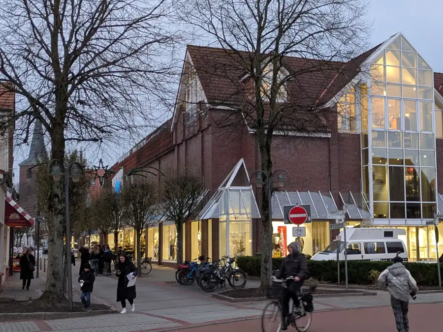 Businesses in East Frisia: Willms textile store in Esens plans new ...