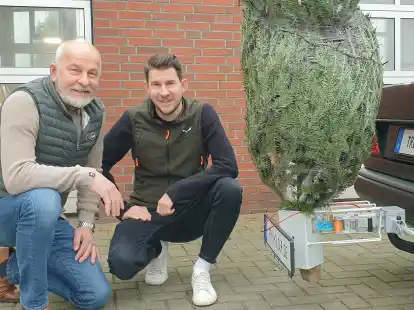 Tannenbaumhalter für die Anhängerkupplung aus Garthe: der „Treeholder“ als Familienprodukt aus dem Hause Honkomp