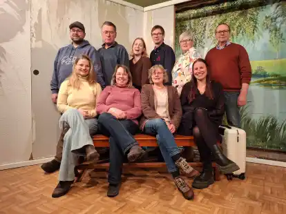 Proben f&uuml;r das St&uuml;ck &bdquo;Dat Bahn-Chaos&ldquo;: die Mitglieder der Speelkoppel S&uuml;db&auml;ke.