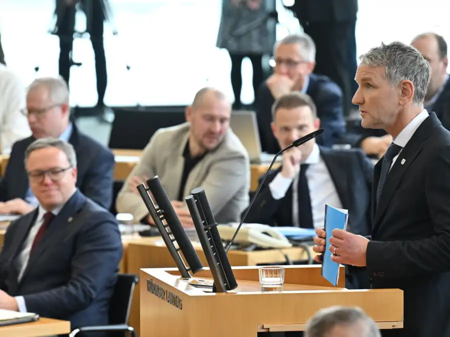 Björn Höcke scheitert mit Sturzversuch gegen Ministerpräsident Voigt
