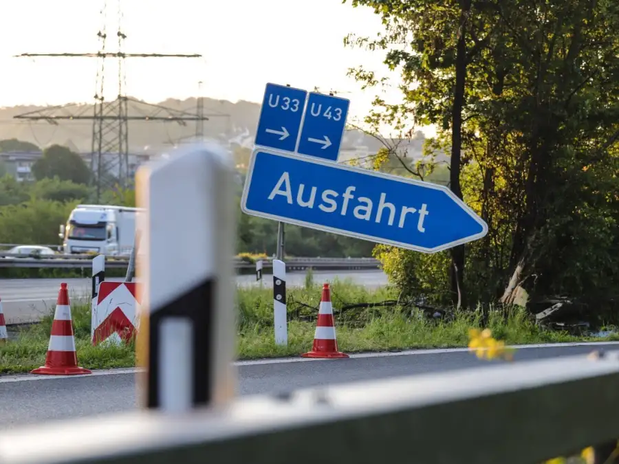 Reparatur von Schutzplanken: Wieder Sperrungen für die A31 angekündigt