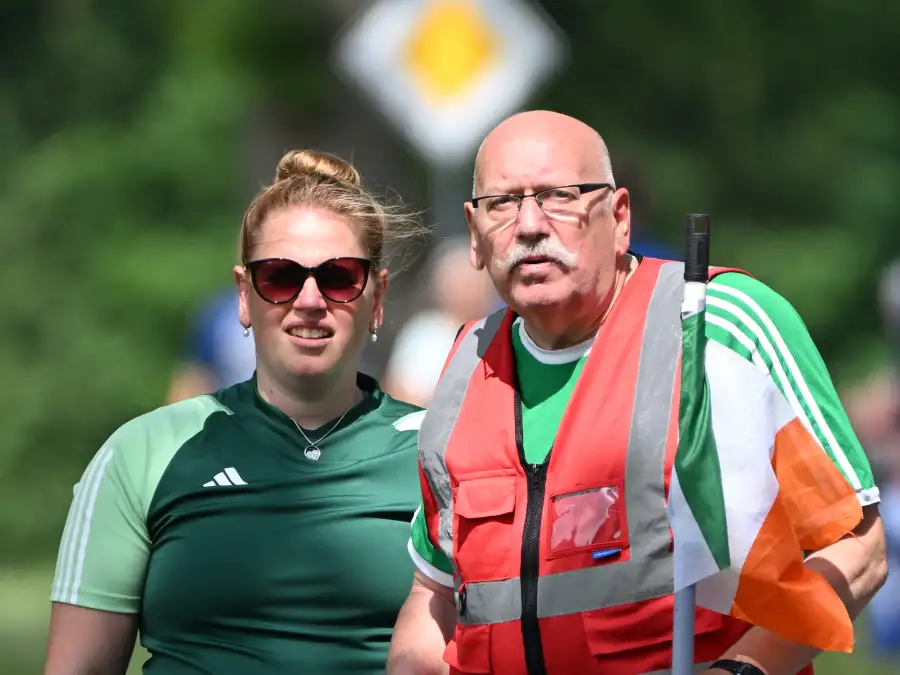 Zoff in Ostfriesland: Spitzenwerferin Anke Klöpper zwingt ...