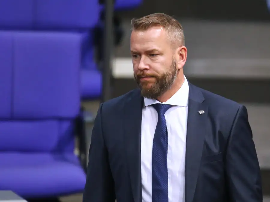 AfD Niedersachsen: Oldenburger Bundestagsabgeordneter Paul im Brandbrief  beschuldigt