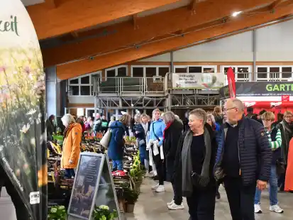 Die erste Auflage der Gartentage Nord in W&uuml;sting war gut besucht.