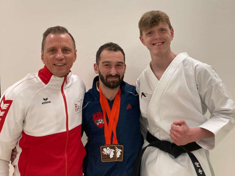 Moritz Ferdinand Roth Karate in Friesland: Moritz Roth und John-Luka Griese vom JV Bockhorn ...