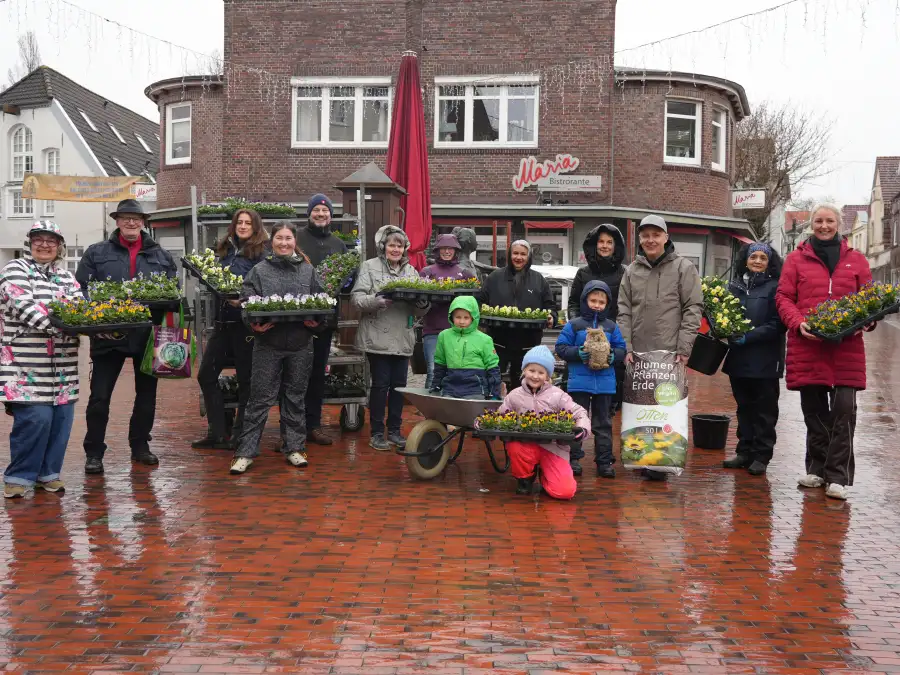 Street community in Jever: Last spring planting campaign in the 