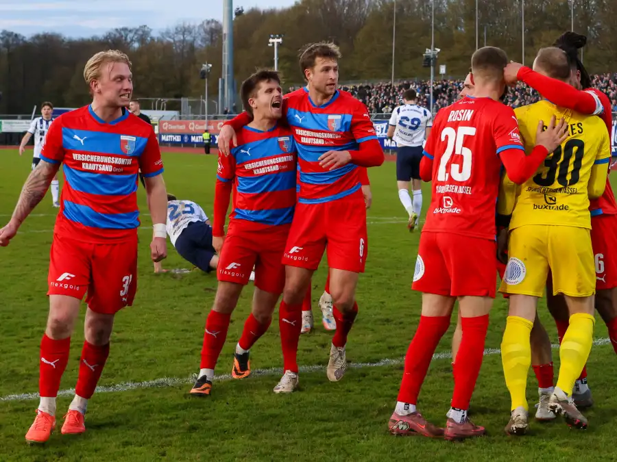 Halbfinal-Pleite gegen Drochtersen/Assel: Peitzmeiers Patzer und Facklams ...