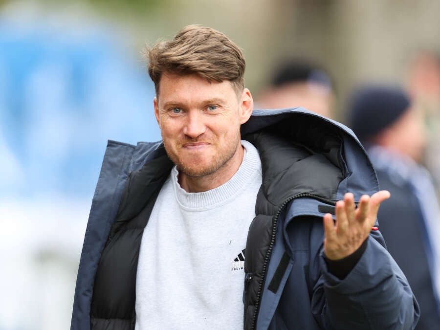 Joseph Riesselmann Jr Kickers Emden: Wie Rießelmann mit „kleineren Brötchen“ das Profitum ...