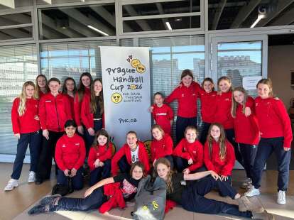 Jugendhandball in Wilhelmshaven: JSG-Teams bei Turnieren in Sittard und Prag