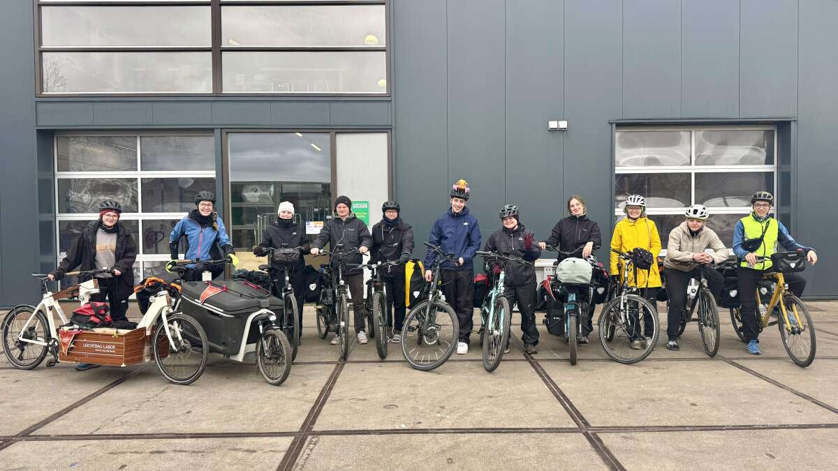 pedal für veritas nähmaschine Kinder-Nähmaschine Janis I mit Fuß-Pedal I Einfädelhilfe & Fadenabschneider I 9 Stiche I LED-Nählicht I Zierstiche & Stretch-Stiche I Kleine Anfänger Küche, Haushalt & Wohnen Talla:S Off White Mountain Bike Holidays und