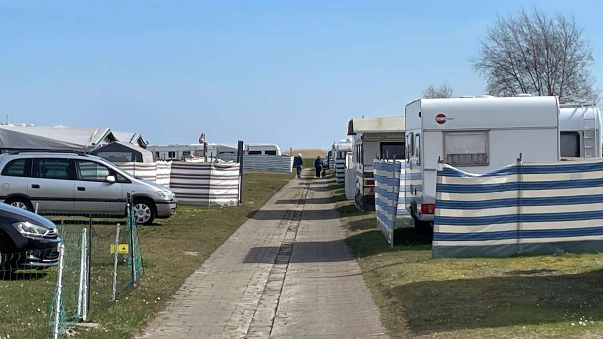 Campingplatz in Hooksiel: Camper kritisieren neue Vertrge und Auflagen