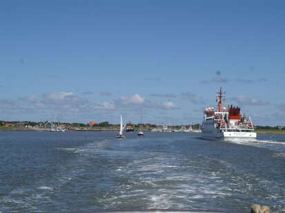 Energiekrise erreicht Spiekeroog: Fährpreise steigen wegen teurerem Schiffsdiesel