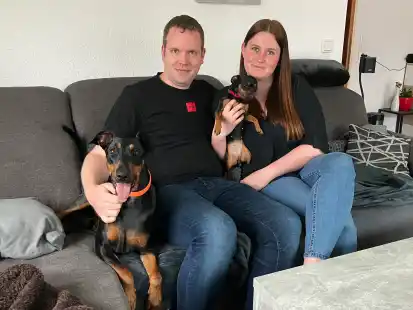 Hund rettet Frau das Leben: Deutscher Pinscher Neele spürt Notfall und ...