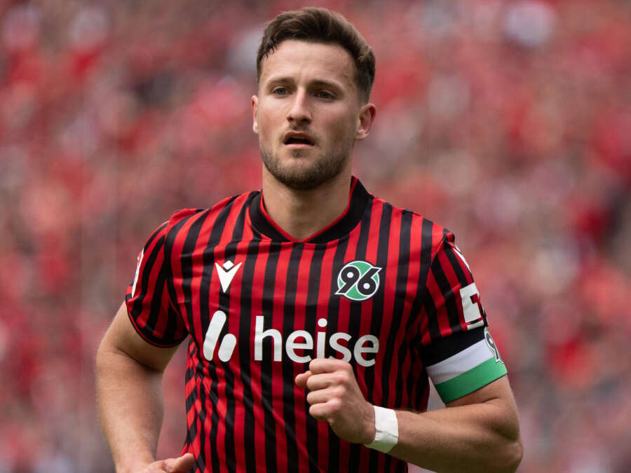 Fußball-Bundesliga: Werder zeigt Interesse an Hannovers Kapitän