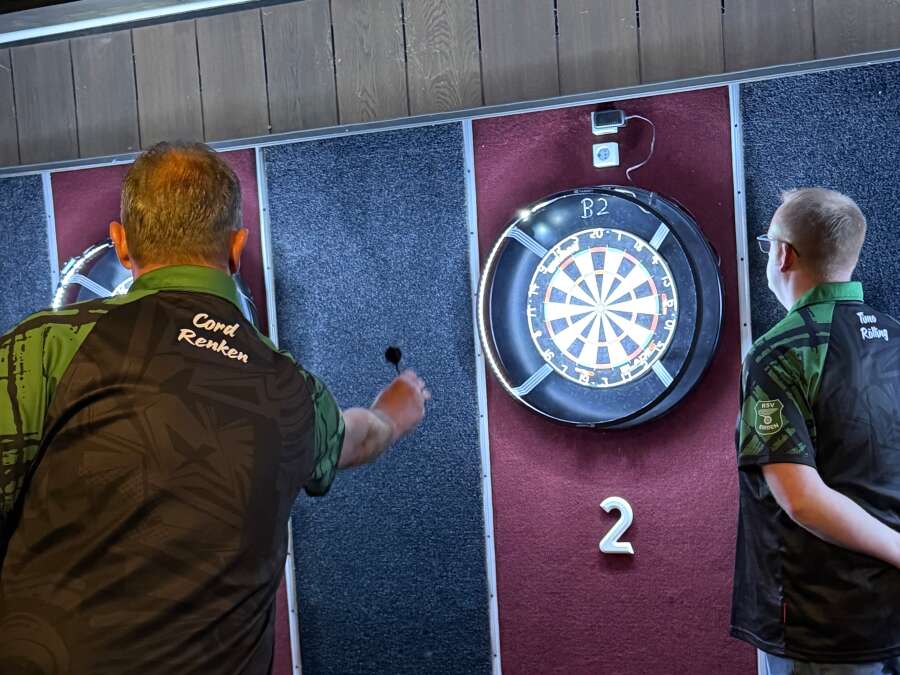 Pub sport: Steel darts enthusiasm is growing in Emden - | RSV becomes ...