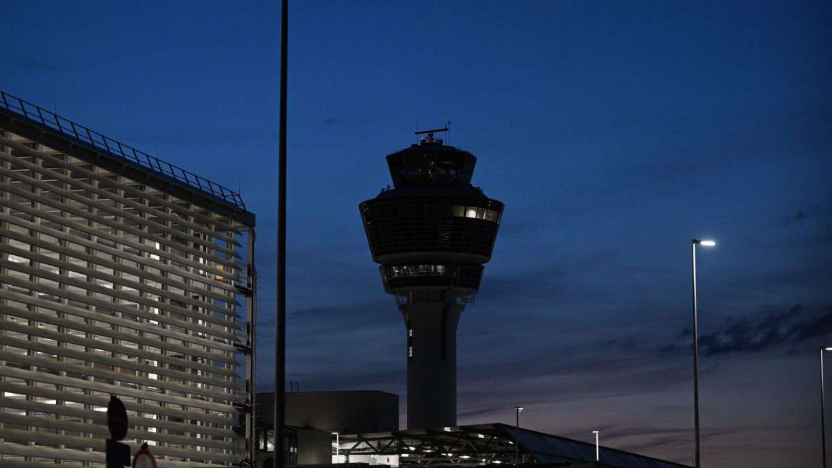 Brandgeruch: Flughafen München stellt Betrieb ein