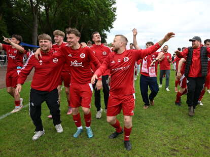 2. Fußball-Kreisklasse: 2:1-Sieg läutet in Sande eine rot-weiße Nacht ein