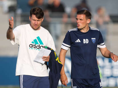 WhatsApp-Mitteilung sorgt für Wirbel: Rießelmann neuer Trainer in Wilhelmshaven? SVW spricht von „Intrigenspiel“, Kickers-Sportchef von „Kopfschütteln“
