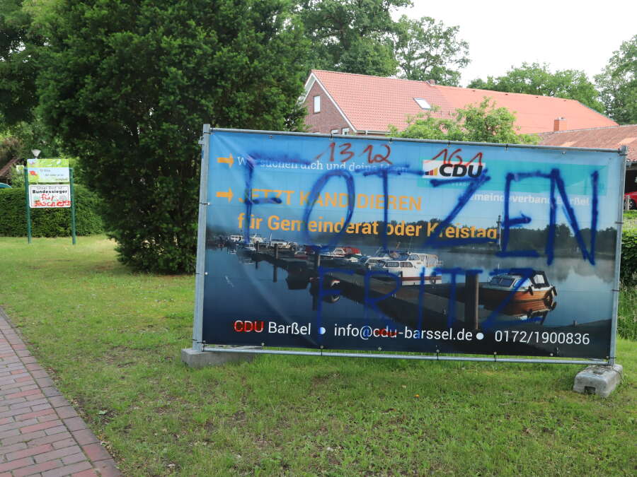 State Security Investigates: CDU Posters in Barßel ​​Defaced with Insults ...