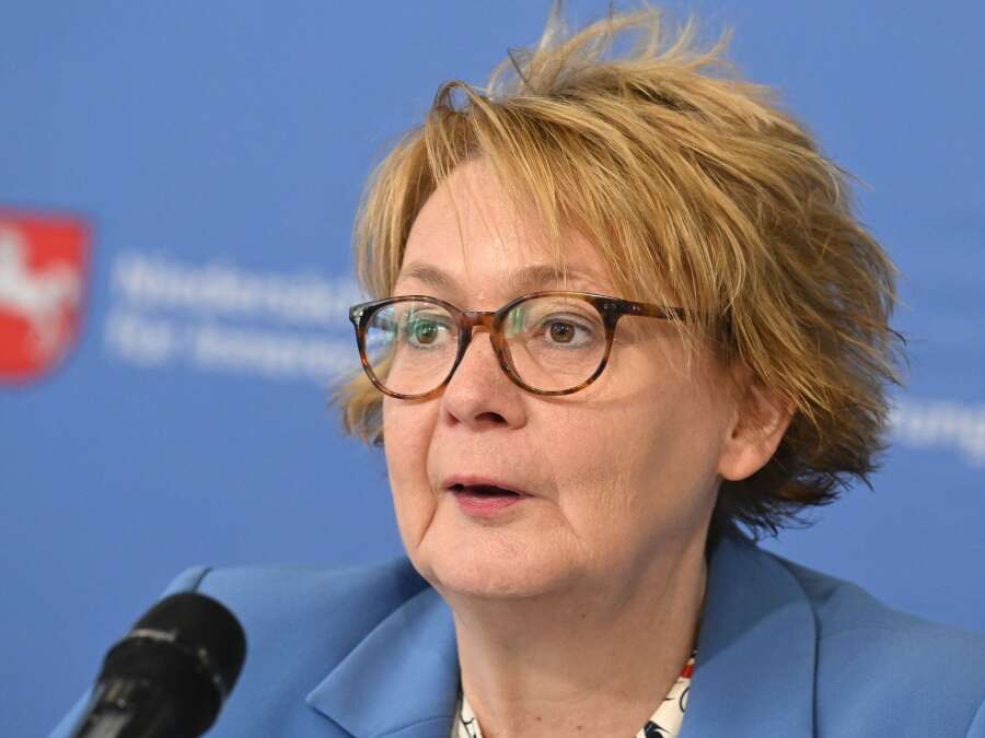 Verfassungsschutzbericht 2025: Deutlich mehr Rechtsextremisten in Niedersachsen
