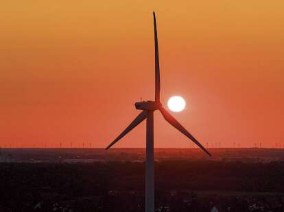 Richtlinien für Akzeptanzabgabe: So bringen Wind- und Solarparks in Wilhelmshaven Geld für lokale Projekte