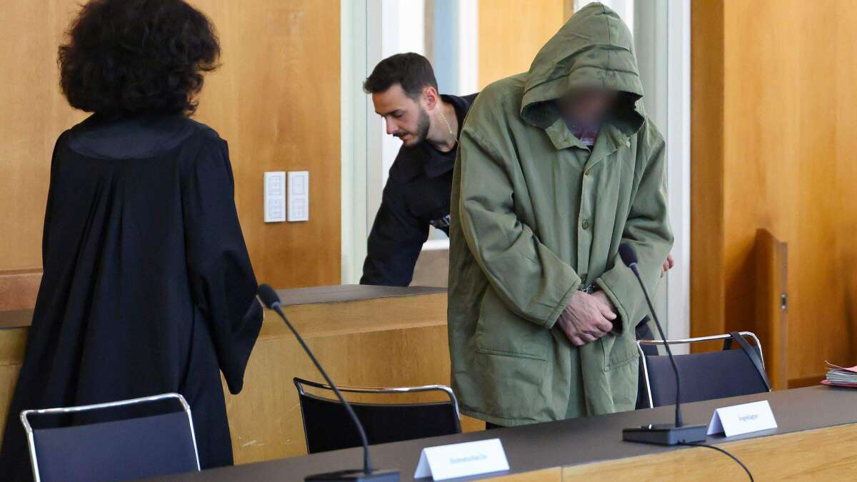 Lebenslange Haft für Mord nach über 40 Jahren: Ex-Freund verurteilt