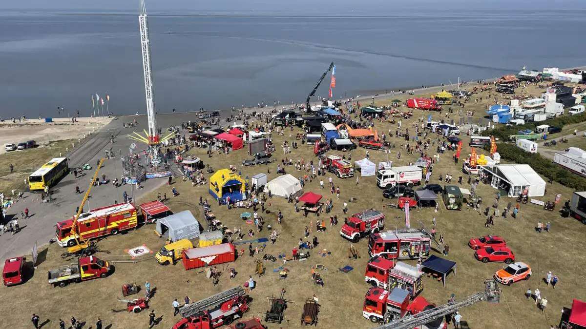 First-ever free bus shuttle: Bigger than ever - | Norddeich Fire Brigade ...