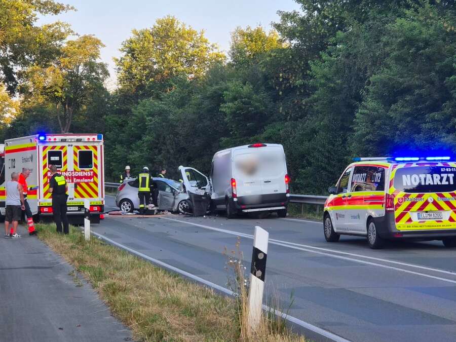 Kollision mit Transporter: 52-jähriger Friesoyther stirbt bei Unfall auf ...