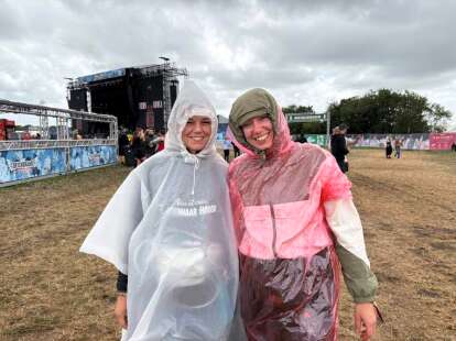 Liveblog vom Festival bei Nordholz: Zwischen Niesel, Aufräumen und Weiterfeiern – So geht das Deichbrand am Sonntag zu Ende