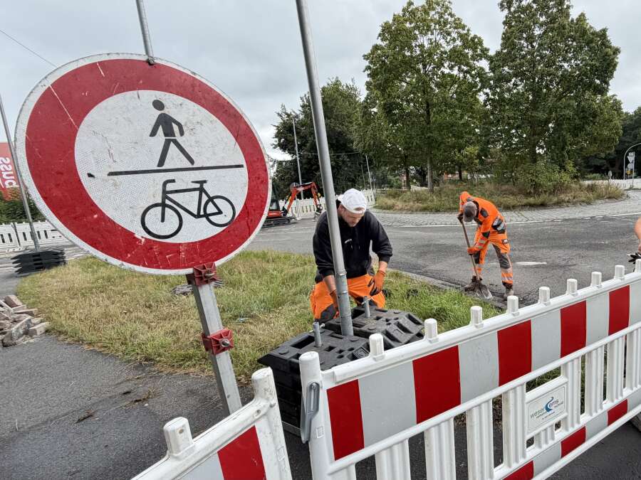 Road closure in Tweelbäke: Construction begins at the roundabout between ...