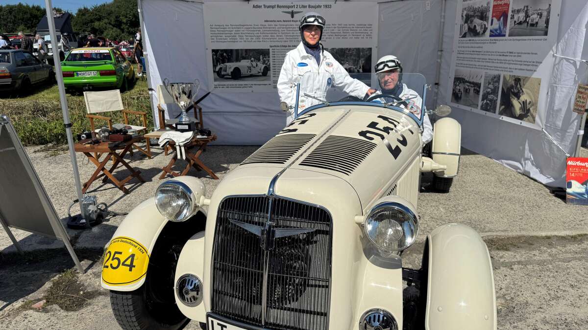Highlight was the Adler Trumpf: Classic car meeting at the North Sea ...
