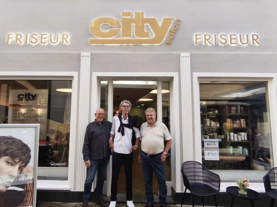 После 55 лет работы в City Salon Meinhard Sassen уходит на пенсию