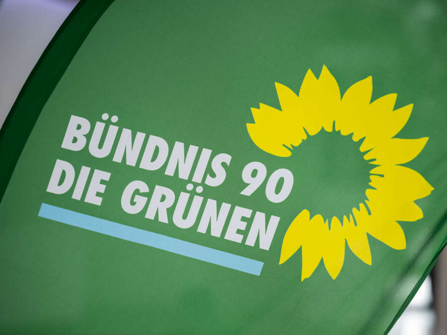 Kommunalwahl 2026: Grüne reagieren auf Kritik an NS-Symbolen auf ...