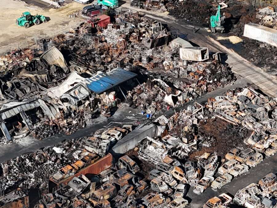 After fire at scrapyard: Municipality of Hatten puts the brakes on ...