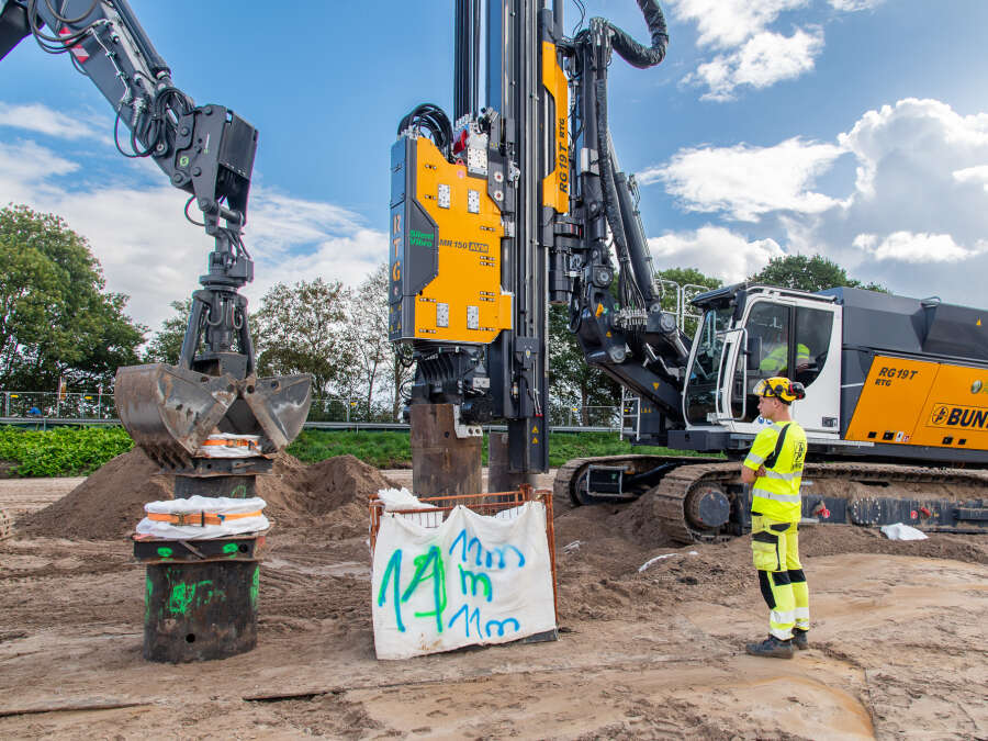 Visit to the construction site near Leer: 8,000 pillars in the ground will ...
