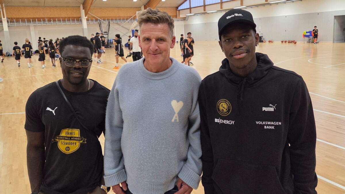 Photo: nwzonline.de Dennis Schröder Excited for New NBA Season with Charlotte Hornets and German Teammates