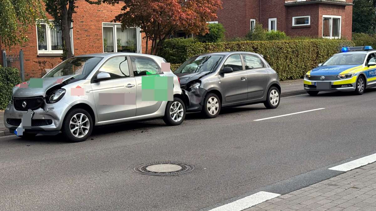 Zusammenstoß in Oldenburg: Unfall sorgt für Stau auf dem Marschweg