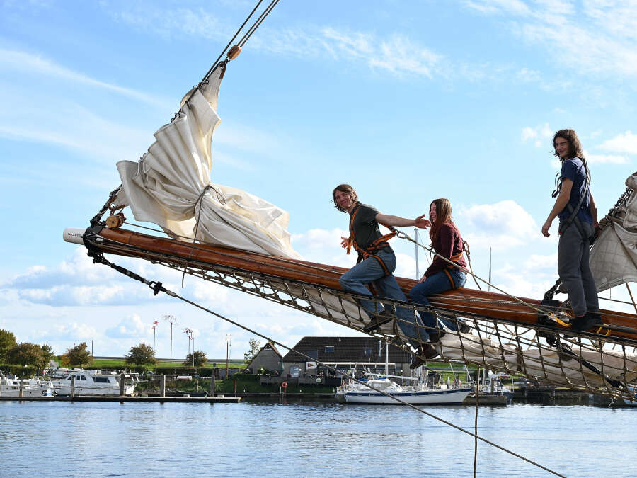 Sailing-Cup in Wilhelmshaven: Zwölf Traditionssegler, 120 ...